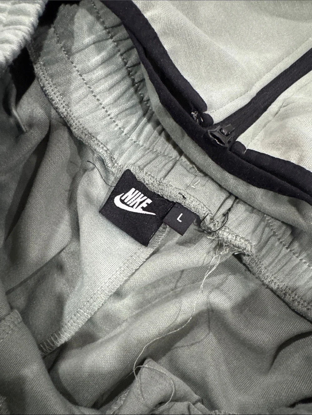 Men’s Sage Nike tech